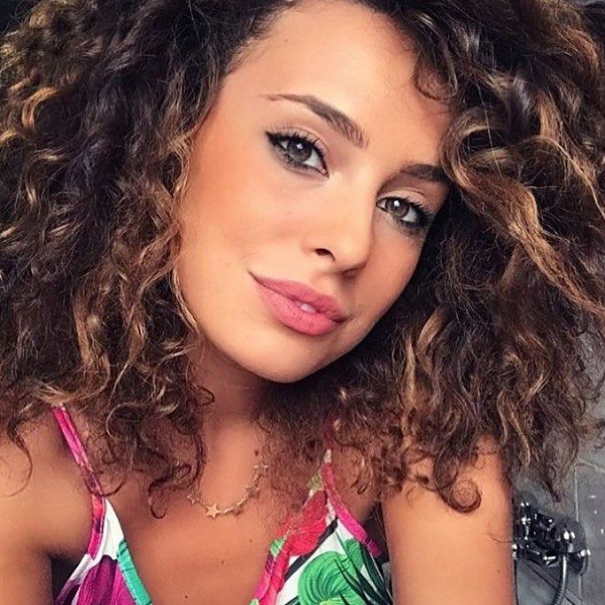 Sara Affi Fella risponde via Instagram a Luigi Mastroianni