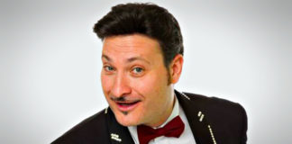 Diego Sanchez al Caffè Teatro Angioino con "Profumi di donne"