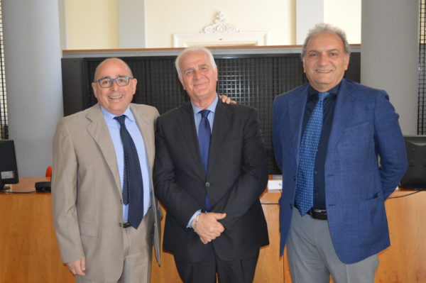 Borsa Immobiliare di Napoli,  le case in città costano sempre meno