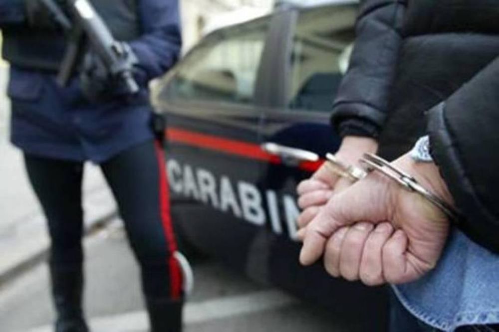 Camorra, pizzo ad autoambulanze: arrestato il latitante Andrea Teano