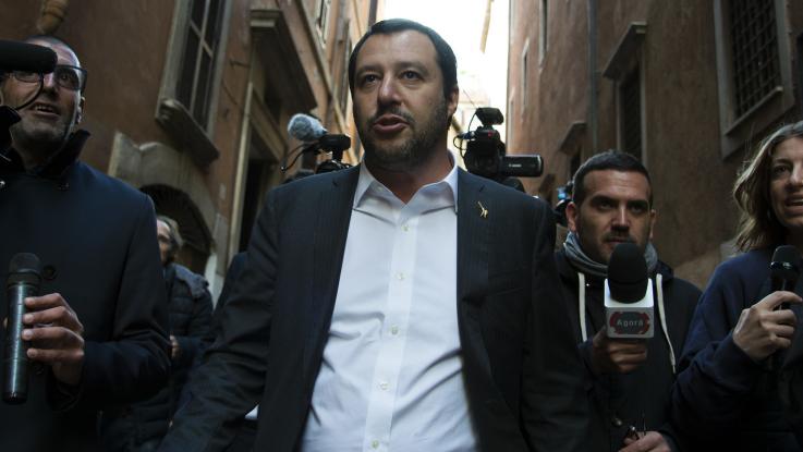 Salvini in arrivo a Napoli, la città si divide nelle sue reazioni
