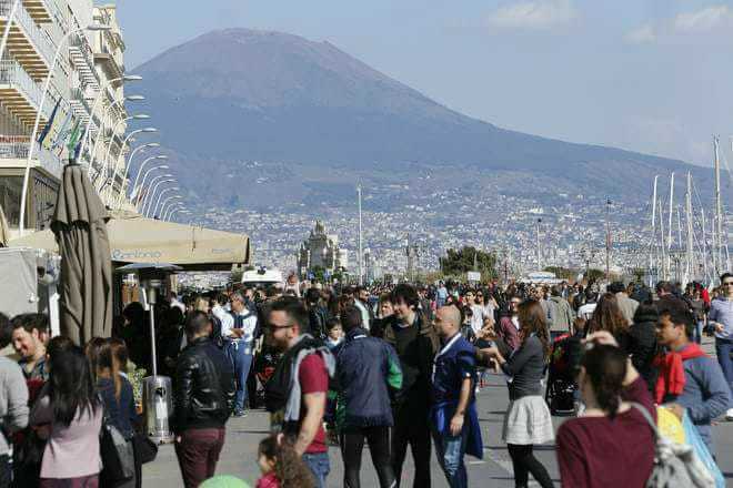 Confesercenti Campania, 160mila turisti e 50 milioni di incassi per il ponte del 2 giugno