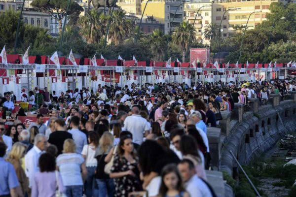 Napoli Pizza Village, al PAN il sorteggio delle pizzerie per l’evento di settembre Napoli Pizza Village, si conclude con oltre un milione i visitatori