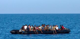 Migranti, nuova strage: 100 morti nelle acque libiche (tra cui tre neonati)