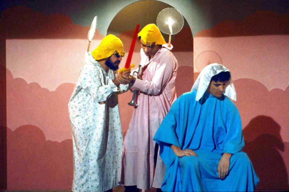 Per Troisi e La Smorfia, Piazza del Plebiscito si trasforma in teatro