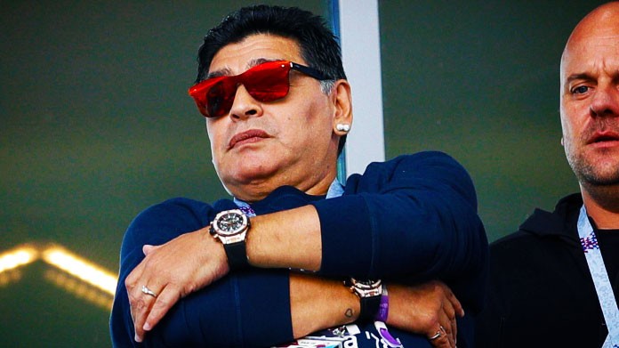 Maradona nei guai, l'ex moglie Claudia chiede 1,5 mln di danni