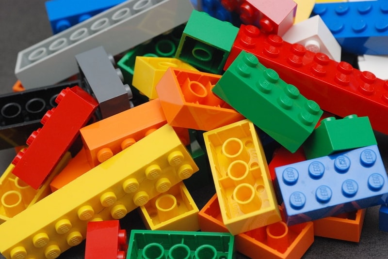 Choc a Boscoreale: bimbo di 4 anni muore soffocato da un mattoncino Lego