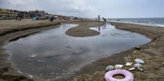 Legambiente, veleni nel mare della Campania: il 50% dei fiumi inquina