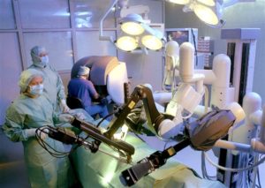 Al Pascale di Napoli i vantaggi della chirurgia robotica