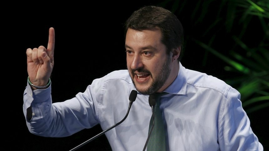 Salvini ancora all'attacco di Saviano: 
