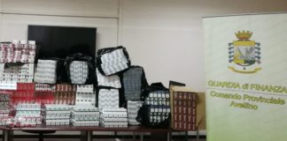 Avellino, le fiamme gialle sequestrano 427 kg di sigarette