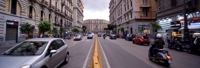 Napoli, Piazza Garibaldi: Lavori finiti riaperta la viabilità 
