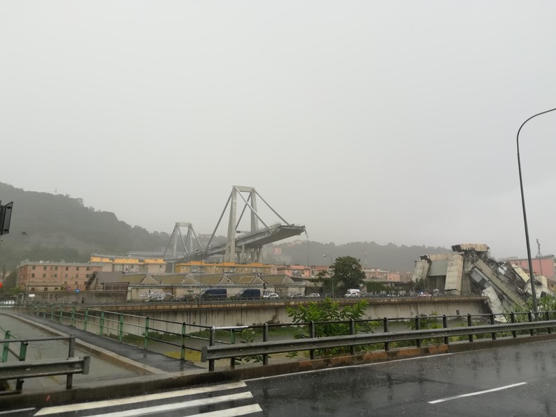 L'ombra della camorra sulla demolizione del ponte Morandi