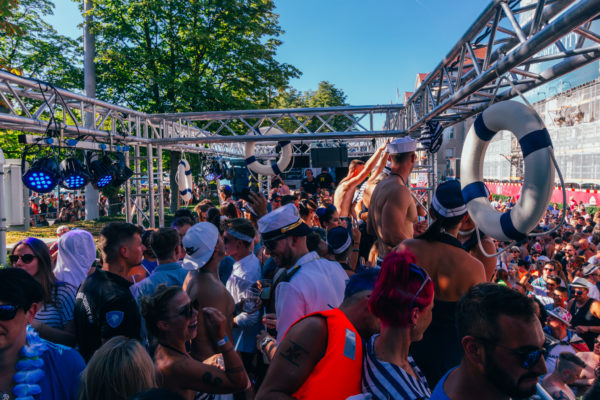 Street Parade di Zurigo: Radio Yacht protagonista con la sua Love Mobile