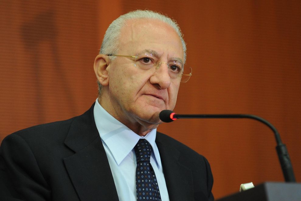 Concorso EAV, De Luca: "eliminare il limite del voto" Concorso EAV, De Luca: "eliminare il limite del voto"