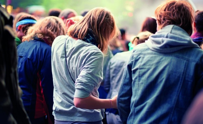 Unicef, Hiv: Allarme contagio in crescita tra gli adolescenti