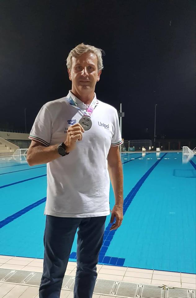 Pallanuoto, mondiali U18: Paolo Zizza vince l'argento con la Nazionale Femminile Pallanuoto, mondiali U18: Paolo Zizza vince l'argento con la Nazionale Femminile