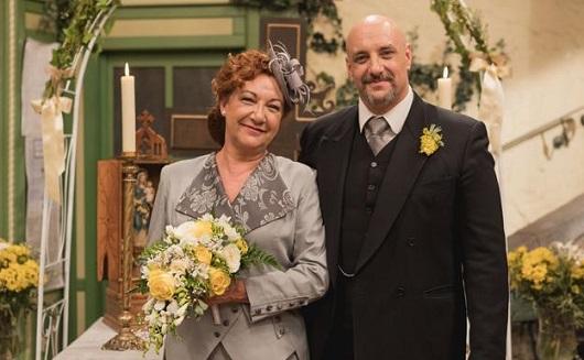 Il Segreto, oggi 14 settembre: Julieta vede Saul baciare Laura Il Segreto, oggi 14 settembre: Julieta vede Saul baciare Laura