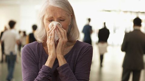 Covid-19, le raccomandazioni per le persone anziane