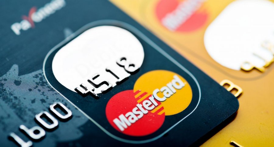 Google, intesa segreta con Mastercard per tracciare dati clienti