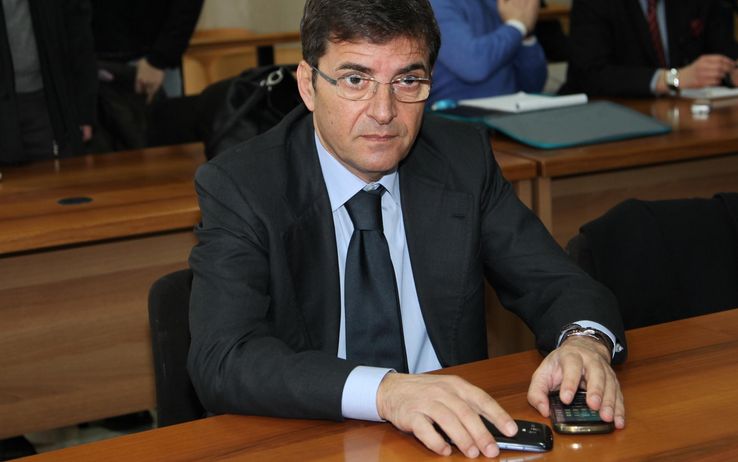 Avrebbe agevolato i Casalesi: chiesta condanna per l’ex ministro Mario Landolfi