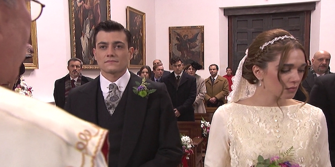 Il Segreto, oggi 14 settembre: Julieta vede Saul baciare Laura Il Segreto, oggi 14 settembre: Julieta vede Saul baciare Laura