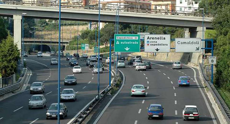 Tangenziale di Napoli nel traffico: il Comune ritiene inutile apertura Lungomare