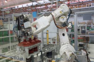 Lavoro, il 61% delle aziende italiane pronto ad "assumere" robot