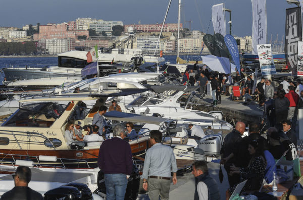 Navigare, da sabato 20 al Circolo Posillipo 80 imbarcazioni in mare