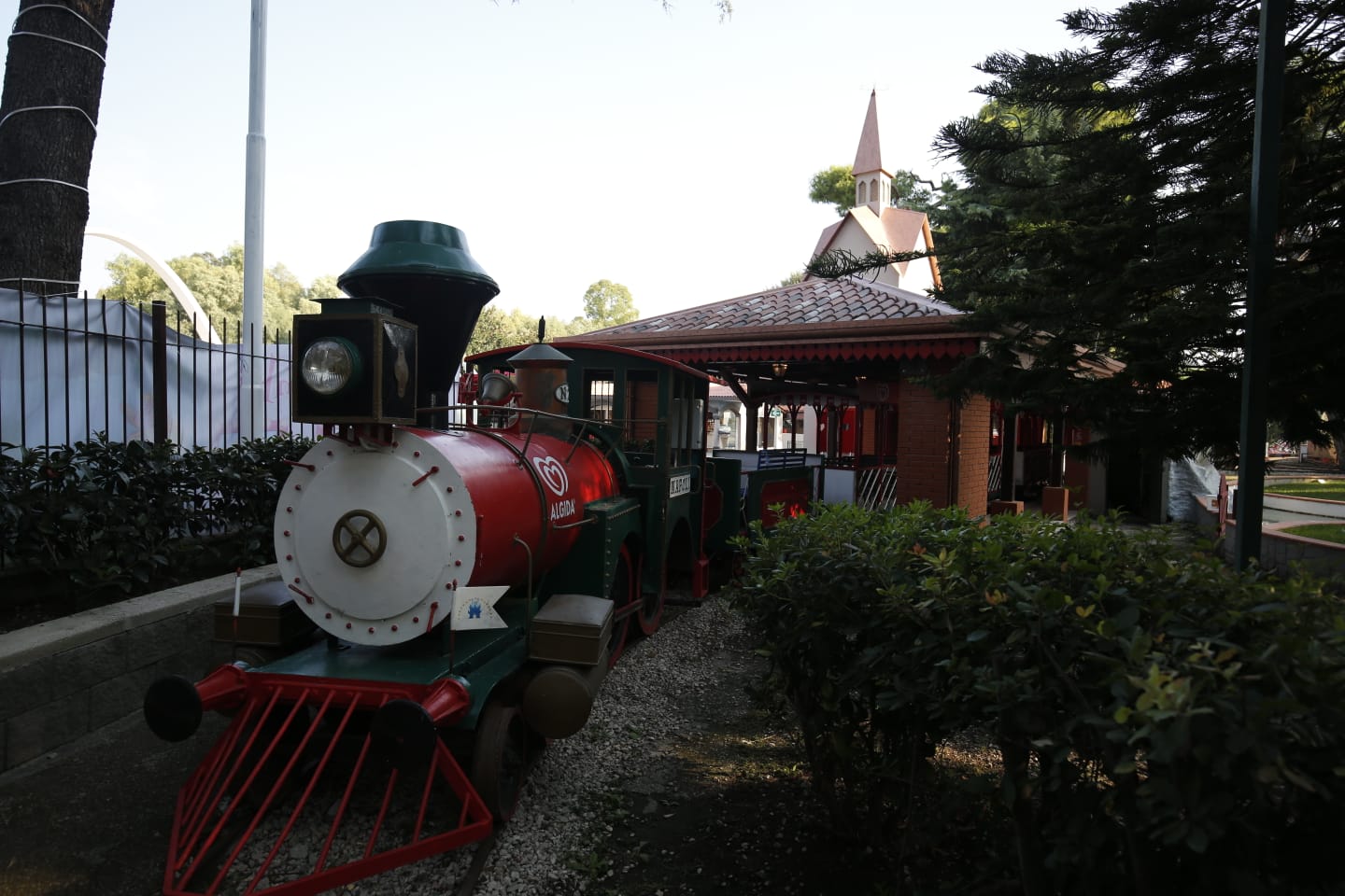Edenlandia: Il folklore napoletano è di scena con “ ‘A festa”