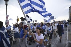 Stop alle bustine di zucchero 'anti-Napoli' prodotte in Grecia