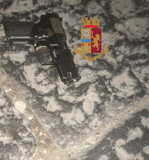 Napoli Est, sparatoria a Poggioreale. Bloccati due centauri armati