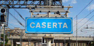 Tragedia a Caserta: carabiniere insegue un ladro e viene travolto dal treno
