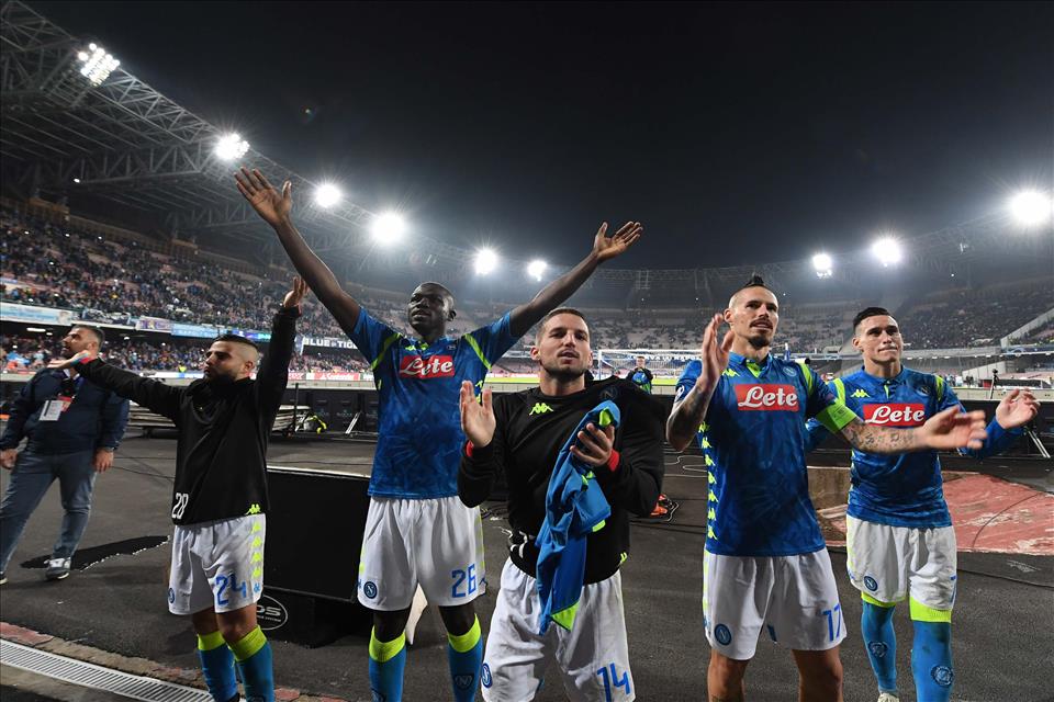Calcio Napoli: partita a scacchi, col PSG finisce 1-1