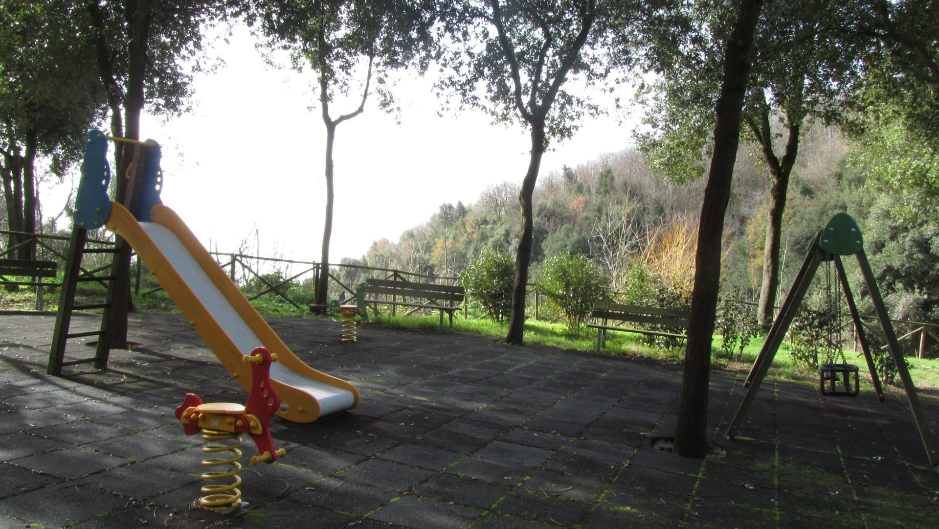 Inaugurata ai Camaldoli una nuova area verde attrezzata con giochi per bambini