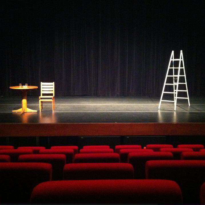 Teatro Bellini, presentato il progetto “White Rabbit Red Rabbit”