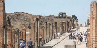 Scavi di Pompei, via al numero chiuso e guerra ai bagarini