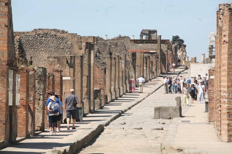 Scavi di Pompei, bimbo di 10 anni si perde per ore