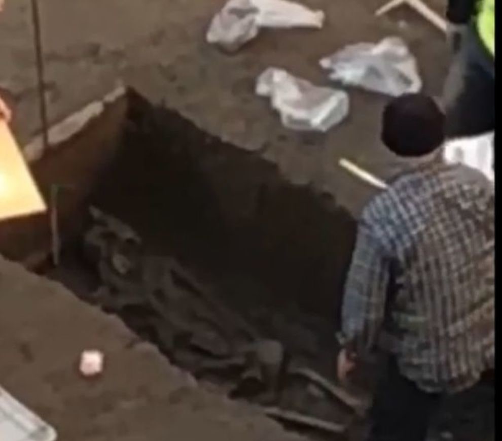 Napoli, ritrovati due scheletri in cantiere della stazione Duomo