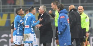 Calcio Napoli, brutta partita tra Inter e Napoli. Decide Martinez al 91 ma Mazzoleni ha grandi colpe