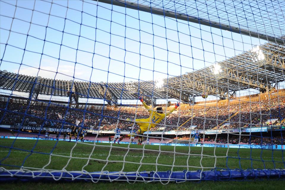 Calcio Napoli, tre esordi e quattro gol al Frosinone