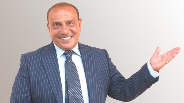 Oscar Di Maio al Teatro Totò in scena con “Mettimmece d'accordo e ce vattimme” Oscar Di Maio al Teatro Totò in scena con “Mettimmece d'accordo e ce vattimme”