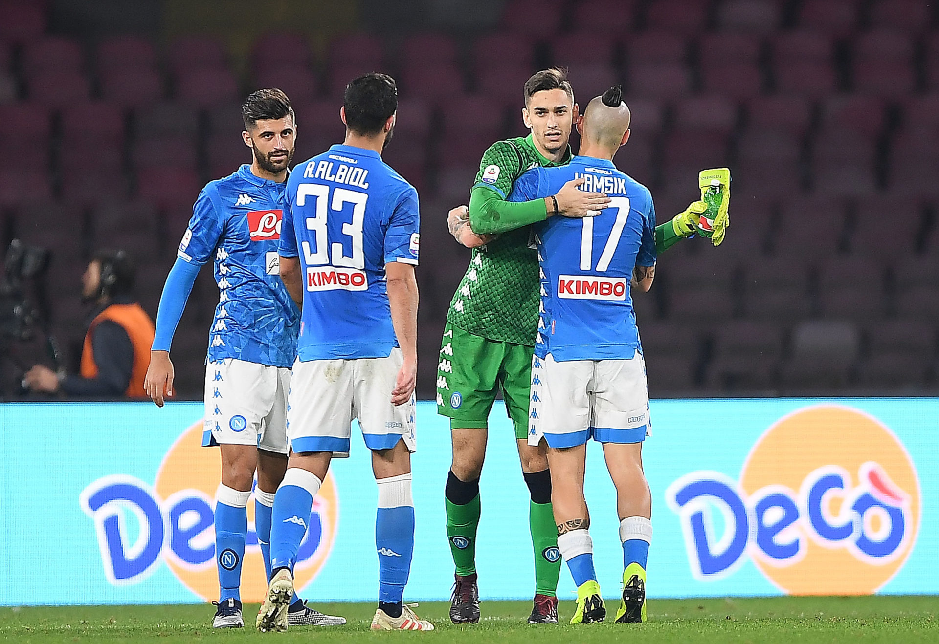 Napoli-Spal 1-0: Albiol sblocca, Meret blinda i 3 punti