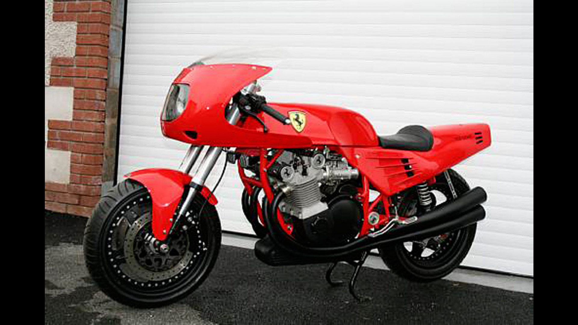 Ferrari 900 cc: l'unica due ruote di casa Ferrari