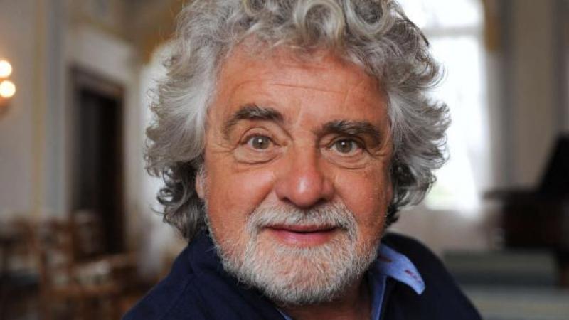 Vincenzo De Luca contro Beppe Grillo: “Asino geniale”