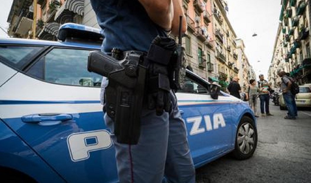 Napoli, San Giovanni: Cerca  di investire i poliziotti: arrestato 28enne. IL NOME
