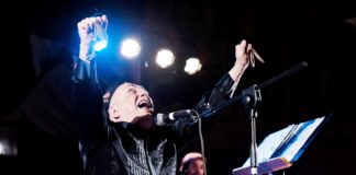 'La cantata dei pastori' di Peppe Barra, lo spettacolo della tradizione
