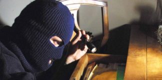 Salerno, la gang dei furti in casa: una decina di colpi in pieno giorno