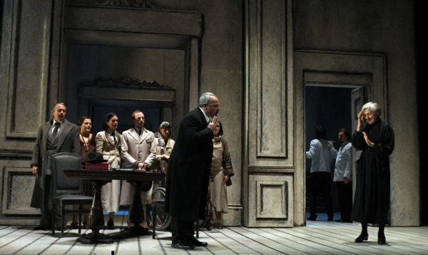 Al Teatro Bellini in scena 'Così è (se vi pare)' di Luigi Pirandello