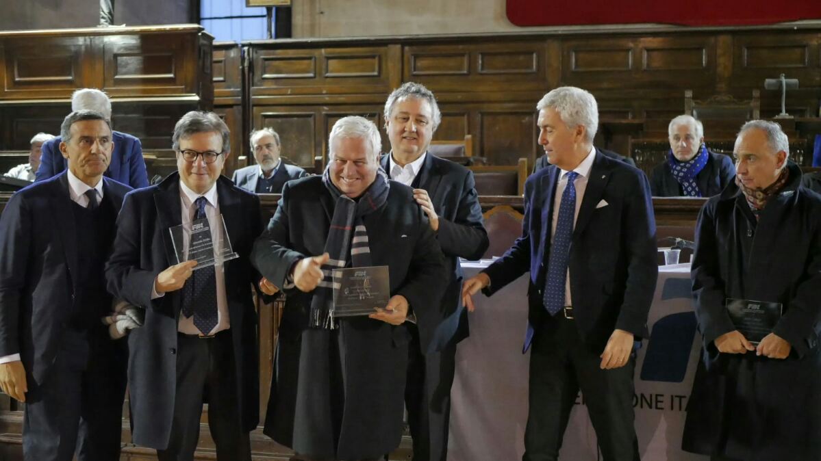 Fin Campania: Il Presidente Paolo Borrelli premia i Campioni della Campania